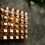 Atlas applique cuivre