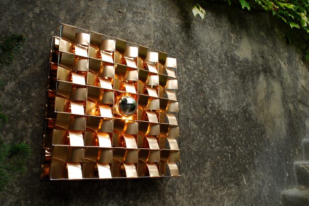 Atlas applique cuivre