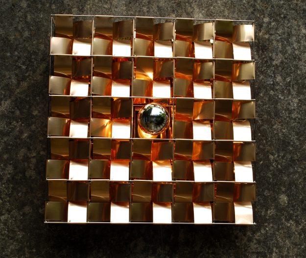 Atlas applique cuivre