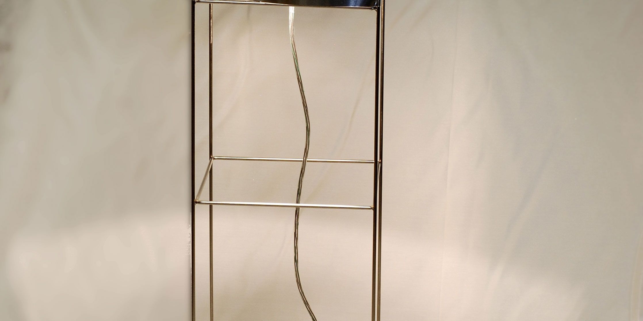 Sirius lampadaire argent socle en marbre de Carrare