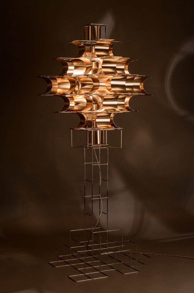 Lampadaire Cassiopée saumon